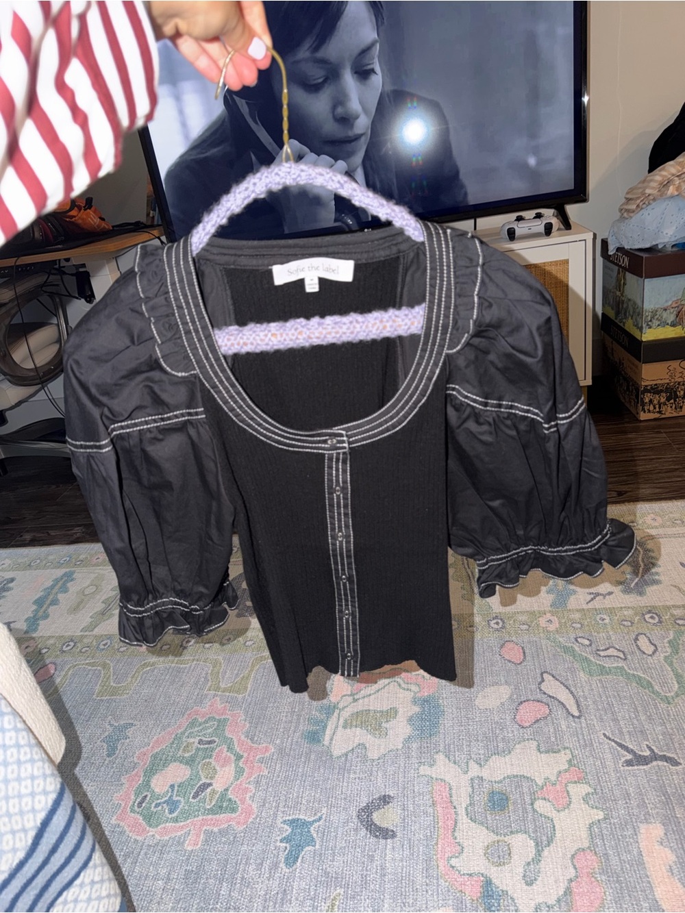 Black Ribbed Puff-Sleeve Button-Up Top - Picture 2 of 4